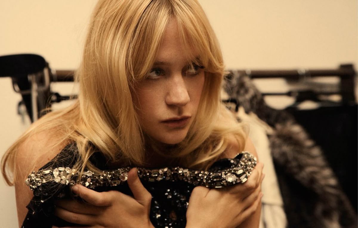 yarafaist's tweet photo. Chloe Sevigny by Dusan Reljin, (2007) https://t.co/j5L6CaIAv4
