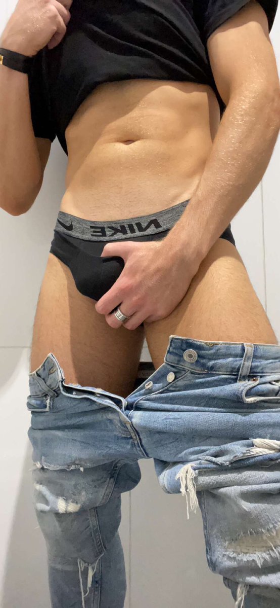 CJAUS_'s tweet photo. 🍆 https://t.co/TN0pVtFBnK