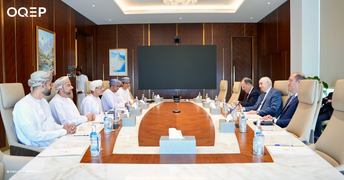 ThisIsOQEP's tweet photo. سعدنا باستقبال وفد رفيع المستوى من الإدارة العليا في شركة سوناطراك والوكالة الوطنية لتثمين موارد المحروقات (النفط) على هامش معرض ومؤتمر عُمان للبترول والطاقة (OPES)، في إطار التزامنا المستمر بتعزيز العلاقات الثنائية وتوسيع آفاق التعاون في قطاع الطاقة.
وشهدت الزيارة مناقشة فرص الاستثمار، وتبادل الخبرات والمعارف، إلى جانب استكشاف مجالات التعاون في أنشطة الاستكشاف والإنتاج والتطوير، بما يدعم تحقيق نمو مستدام ويعزز الشراكات الاستراتيجية بين الجانبين.
 
#أوكيو_للاستكشاف_والإنتاج 

We were pleased to welcome a senior delegation from Sonatrach and the National Agency for the Valorization of Hydrocarbon Resources (ALNAFT) on the sidelines of the Oman Petroleum & Energy Show (OPES). This visit reflects our continued commitment to strengthening bilateral relations and expanding collaboration across the energy sector.
The discussions focused on exploring investment opportunities, exchanging expertise and knowledge, and identifying potential areas of cooperation in exploration, production, and development. These engagements support sustainable growth and reinforce strategic partnerships between both sides.

#oqep