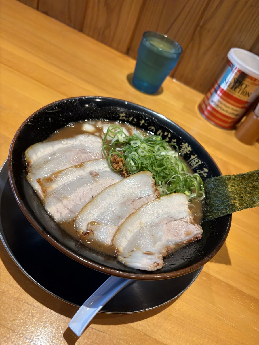 osyo0919's tweet photo. 九州に転勤してきてそこから2年間通いつめたお店
常連のおじちゃんとも仲良くなって毎週行くのが楽しかった
今日も変わらず美味しかった！
新しいお店楽しみ
   #あなたの心を鷲掴み https://t.co/QsPpW4Gyo7