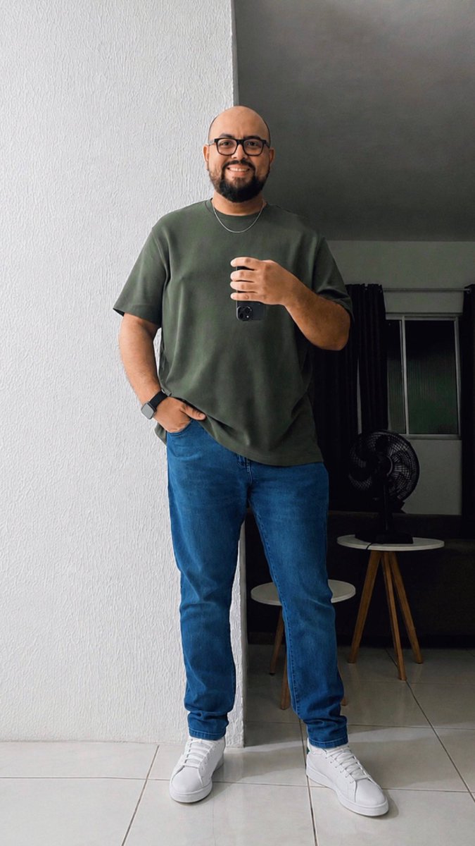 AlissonMont's tweet photo. Se Deus é amor, então toda verdadeira experiência de amor é também um encontro com o divino. Nesta noite, celebramos o amor, e, sem perceber, invocamos Deus. 

#TimBernardes #Fortaleza https://t.co/ELK2eWQFvt