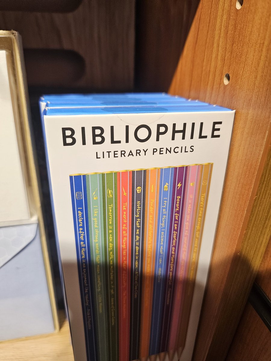 GaySkeleton42's tweet photo. People into teen fiction be called https://t.co/u7Y0aphfV9