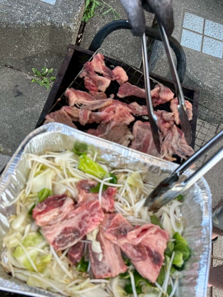 coder_kazu's tweet photo. 昨日は50人規模のBBQを開催してましたよ〜！！🍻🍖

#毎月1回BBQ https://t.co/3pE21YzJsv