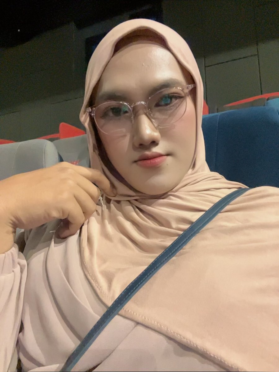 widya121305's tweet photo. Bestinya sibuk mulu https://t.co/gv16mAKwL5