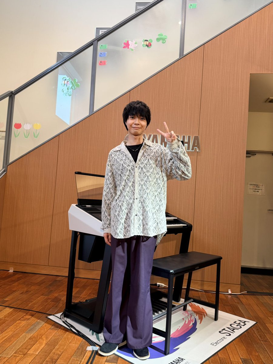 naosiesta's tweet photo. まさかの！柏崎に #川上天馬　さんが03コンサート演奏しに来てくださいました。オシャレでカッコいいオリジナル曲が盛り沢山。get ladyをまた聴けて嬉しかった〜loving youもめちゃくちゃ素敵〜SMAPのShake！も盛り上がった！本当にありがとうございました。#エレクトーン　#柏崎市 https://t.co/B29BEUoTlB