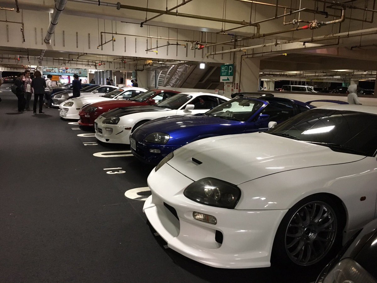 YS_PR's tweet photo. 海ほたるスープラ乗ってた頃ぶりにきた
写真は2016年なのでちょうど10年前…

久しぶりに来たけどバブリングわざと鳴らしてぐるぐる回って、駐車場でかっ飛ばして、治安が悪過ぎる… https://t.co/2c5OdfcTAi