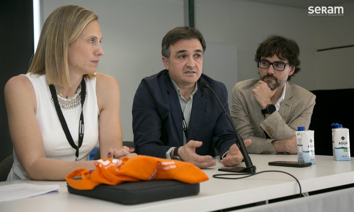 EAHornia's tweet photo. Los congresos son momentos de encuentro, de diálogo y de aprendizaje. 
Nos dan la oportunidad de estar con los grandes referentes de la Radiología  y de ver como crecen las estrellas del futuro.

Gracias a tod@s por hacer un #seram2026 maravilloso.  @SERAM_RX @residentesSERAM https://t.co/9xhDwvHuOs