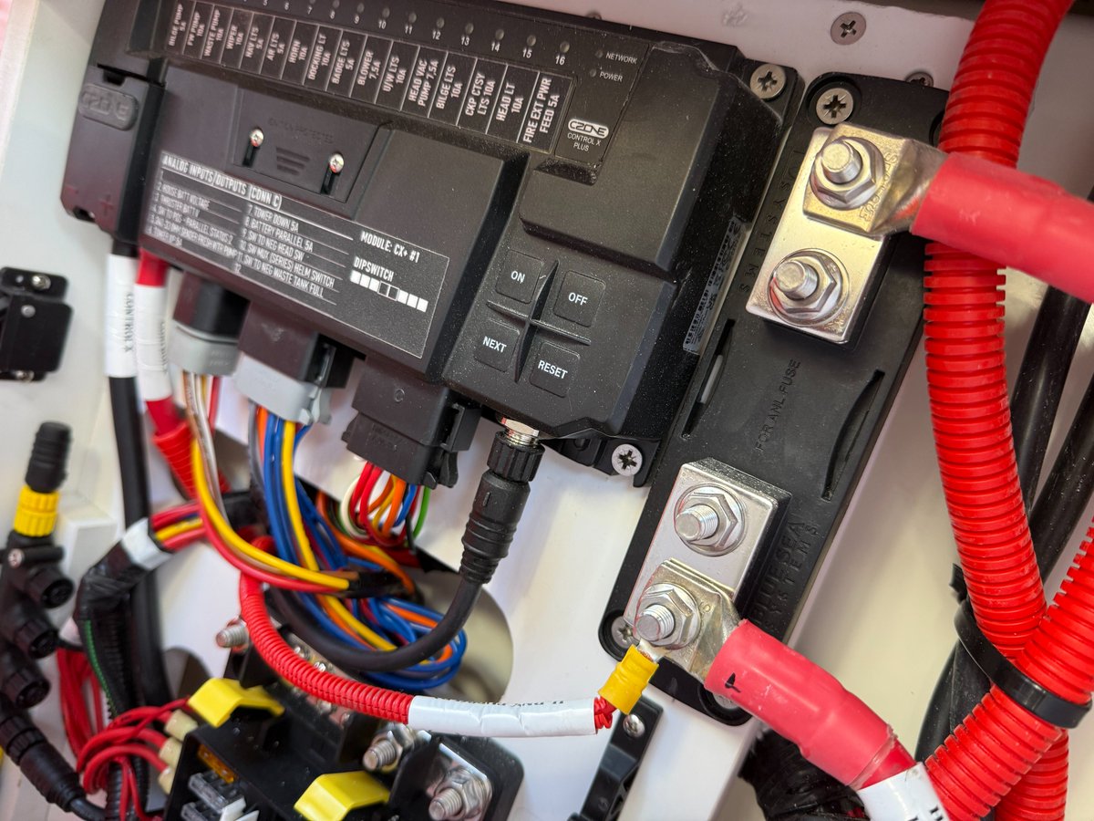 abuxboater's tweet photo. This month I published a post on my blog about digital switching, this week I was diagnosing a fault with a Czone module, turns out the main fuse had been removed?

Link to the post
https://t.co/sQcJa6GtZw

#boats #digitalswitching #boatyard #electronics #boatrepairs https://t.co/feE8x6N1nl