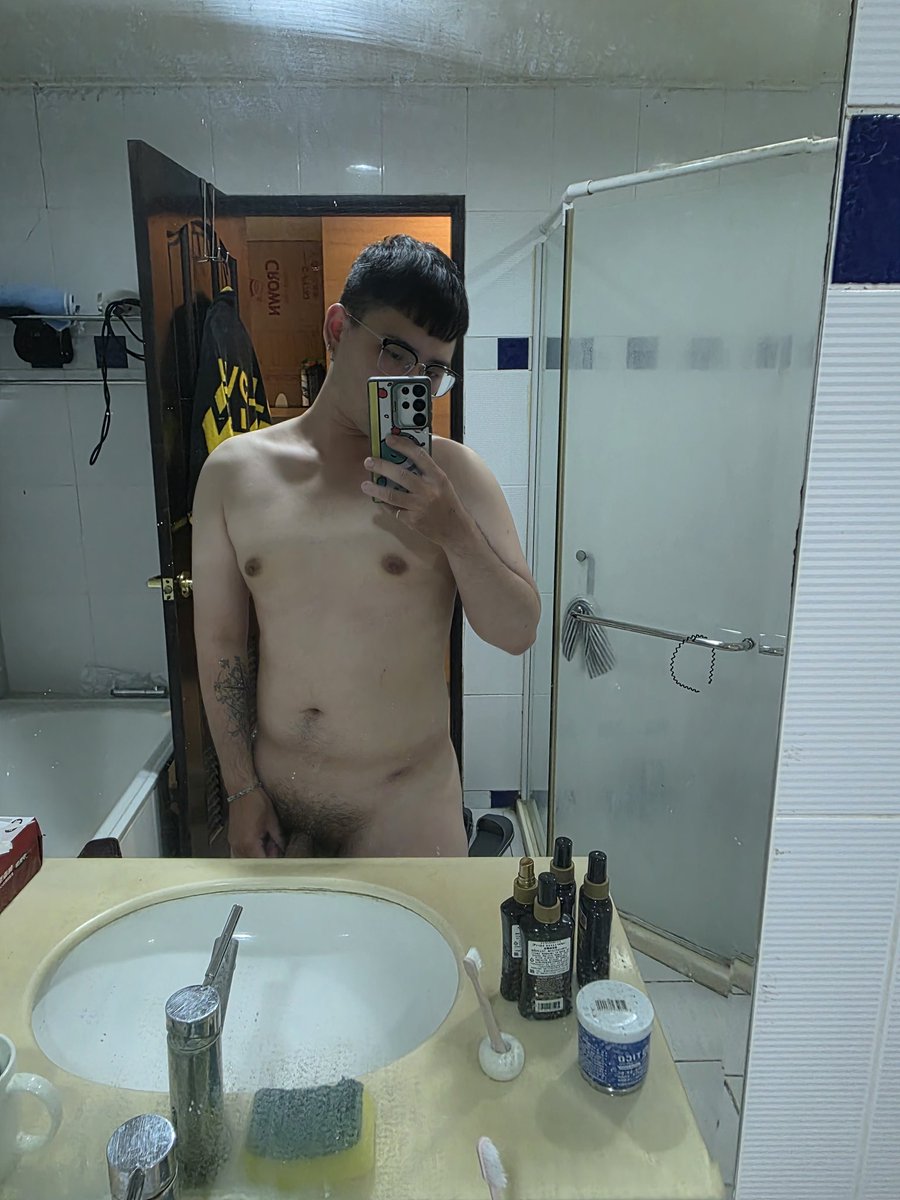 ouo770721's tweet photo. 剛睡醒
連續三禮拜的連6
每個禮拜日都在爆睡🥵🥵🥵 https://t.co/EJ9qOROhOa