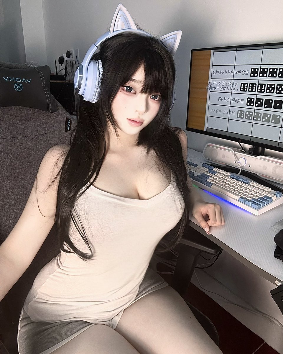 usebitter1111's tweet photo. 여친짤(아님) https://t.co/gRFx21oZSW