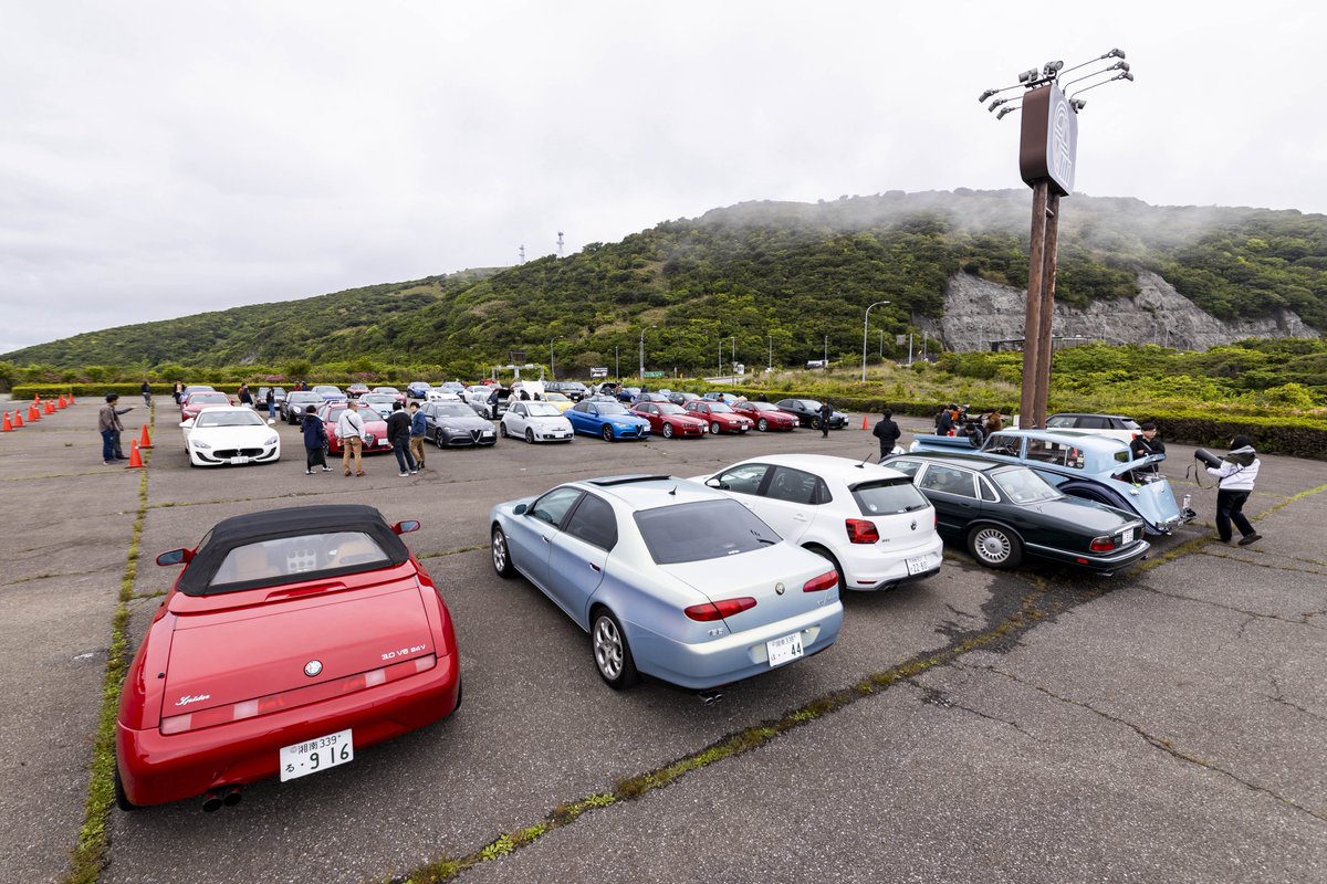 Hakone_Import's tweet photo. 「箱根輸入車ミーティング」
公式アカウントを作成しました！
フォローお待ちしております‼️

#箱根輸入車ミーティング 
#CeltecTuningJapan
#山手スタジオ https://t.co/IHgqRJbtaR