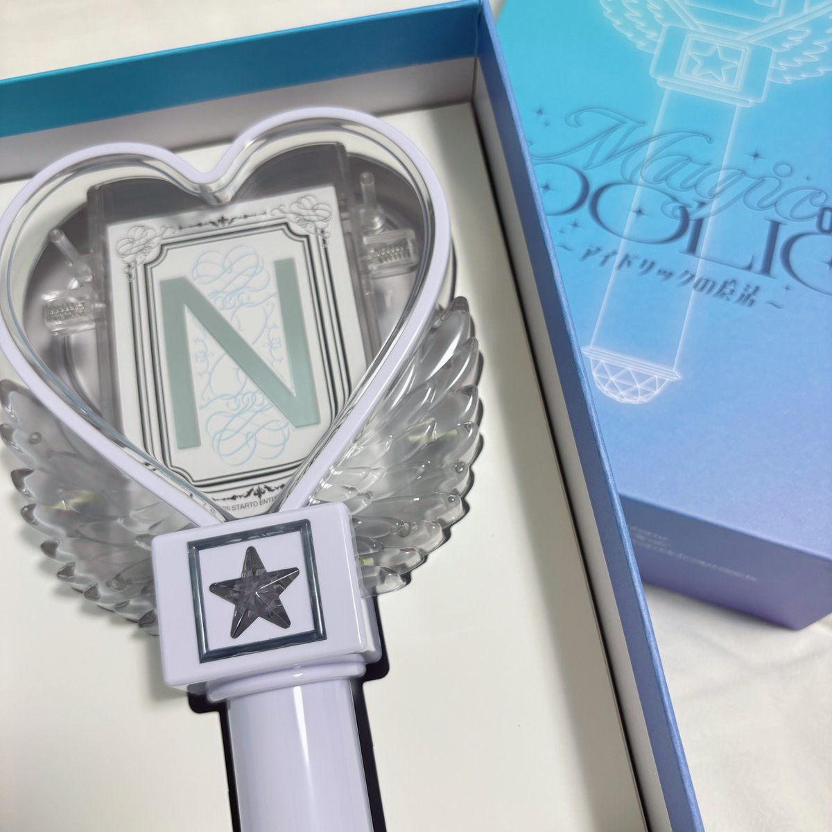 6__m28's tweet photo. ケンティーのペンライトやっっっと届いてヤッターーー🤩🤩🤩一生おたくーーー🤩🤩🤩🤩ってなってたのに、その数日後には顔認証に巻き込まれてもうおたく辞めるしかないかなってなってる今^_^お気に入りのアーティスト1人しか登録できない状況での顔認証なんて掛け持ちｦﾀｸ人権無しなので︎ﾈｯ^_^ https://t.co/uxIVIroEEV