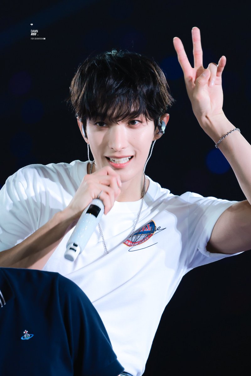 DawnKiss97218's tweet photo. 260524 Seventeen ‘Yakusoku’ Fan meeting in Osaka D2
🐰
#SEVENTEEN #DK
#도겸 #이석민 #ドギョム
@pledis_17 https://t.co/iO7lkS7qVB