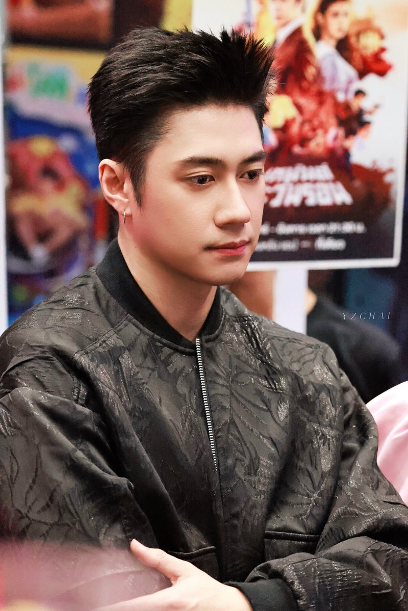 YZChaiQ's tweet photo. 很酷哦😎

@RachataJam 

AIS WTF X JAM ONED
#WTFFestivalThailand https://t.co/sgj1lMOX7w
