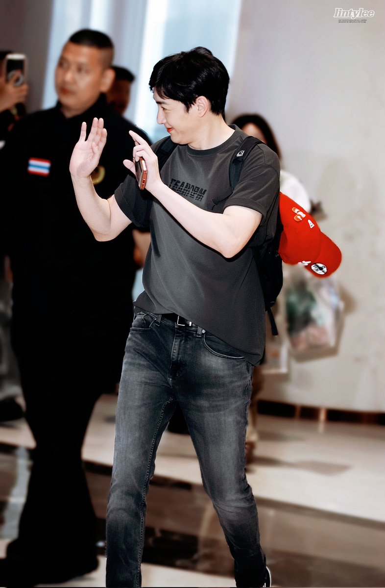 ◇티우◇ tweet media