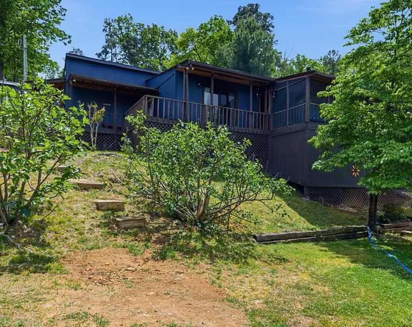 NESTVIEWX's tweet photo. Annual property taxes on one of these homes is literally just $149/year. You'll spend more on a nice dinner out this weekend! 🤯
Check out the full 4K video tour, comprehensive photo galleries, and direct agent contacts here:
👇 FULL TOUR: https://t.co/KydZdZKKmt (3/3) https://t.co/SrJfwEez9L