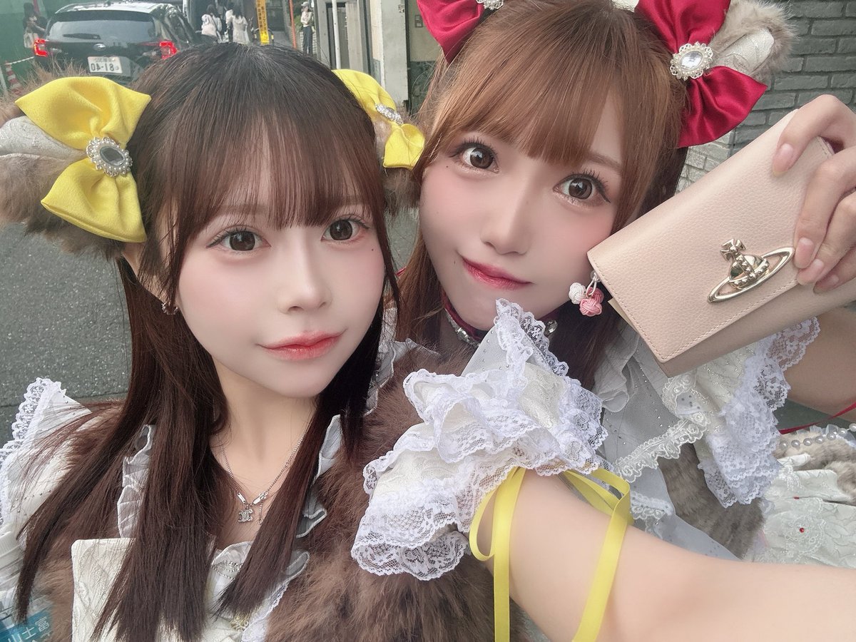 ̳- ·̫ - ̳ˆ)ﾆｬﾝ💛❤️