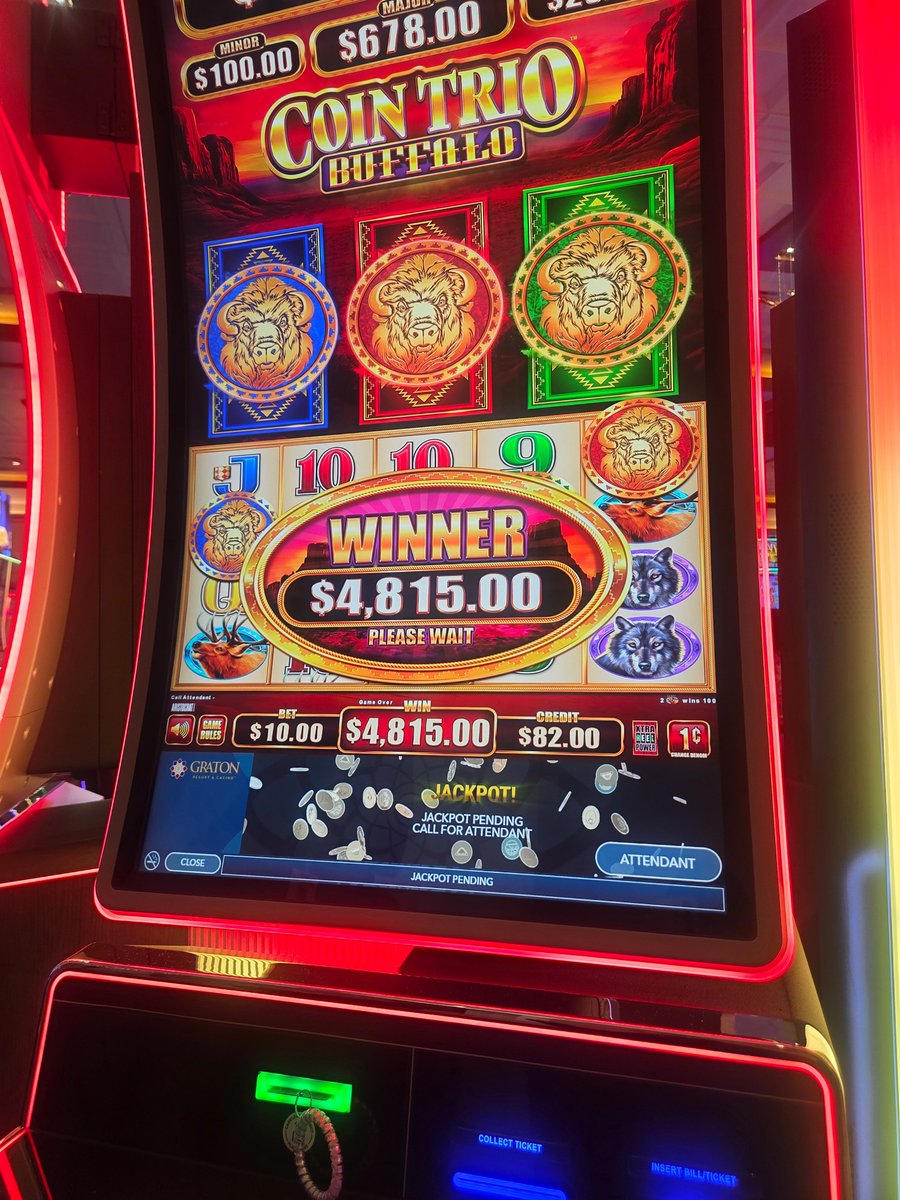 TonyCostaEnt's tweet photo. Been a damn while since I actually hit on a slot. Really dont play that much but still. I ended up playing slots for like 5 hours, and left with about this much still. Im slotted out, I actually felt sick. https://t.co/EVardPxBQF