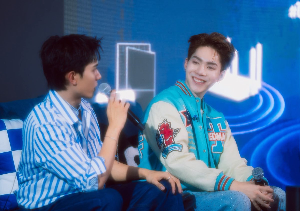 jinnie0097's tweet photo. it's the way juju looks at p'net 🥹

#HomeNextxNETJJ #NETJJ ᯓᡣ𐭩 https://t.co/WaegRnkxR5