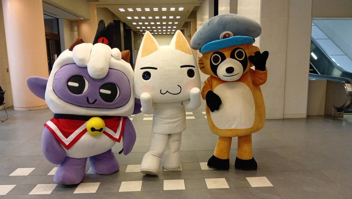 DevolverJP's tweet photo. 日本の思い出📷

#BitSummit #CultoftheLamb https://t.co/tu0t5kZQYG