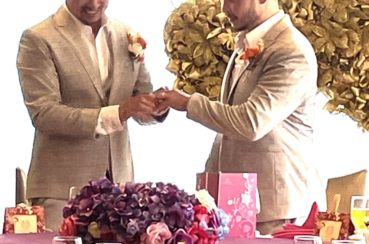 cetus_JJ74's tweet photo. 高雄と台南

相方の友人が結婚式を挙げることになり、高雄へ。はじめての海外挙式にはじめての同性婚式。ふつうに幸せな気持ちになり、普通に泣いた。
ついでに高雄と台南をまわった。やっぱりなんでも美味しいし、台北と違って、ふだんの暮らしが見えて楽しかった。

2026/5/8-11 https://t.co/yxbMlNH3h9