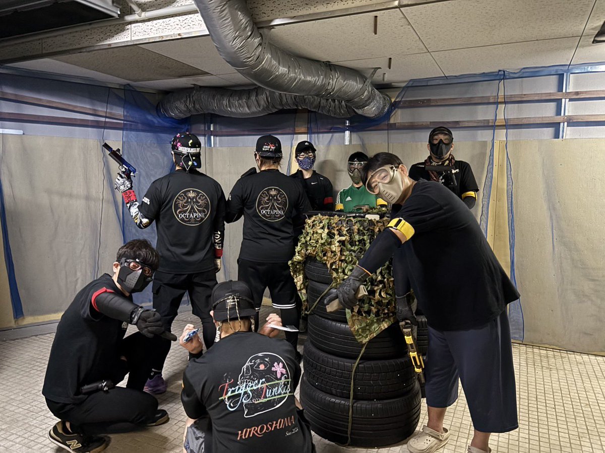PhantomBul15669's tweet photo. 本日の営業終了致しました‼️
【あさサバ】は7名参加+久々店長参戦で、役30Gガン回し🤣
しっかりゲームを楽しんで頂きました☺️
また、スタッフまーさんから北海道のお土産を皆様にと預かっており、みんなで美味しく頂きました🥰
午後から、いつもイベントでご利用いただくお客様による10名貸切と、親子によるナーフサバゲー貸切利用🔫
10名貸切の代表者さん2名は、【あさサバ】からの連続プレイ🤣
ナーフ親子は昨年ご利用から一年ぶりのご来場🎶

どちらも時間いっぱい遊んで頂きました🎶🎶
5月のPhantom Bulletイベントはこれにて終了となります‼️
6月もイベント盛り沢山🎶
またのお越しをお待ちしております🙏

#サバゲー広島
#広島サバゲー
#インドアサバゲー広島
#ファントムバレット
#PhantomBullet