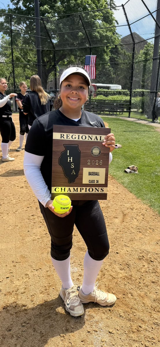 Coachkevin_3117's tweet photo. What a way to finish freshman year. Regional champs with a shot over the fence https://t.co/BMRurm5CqE