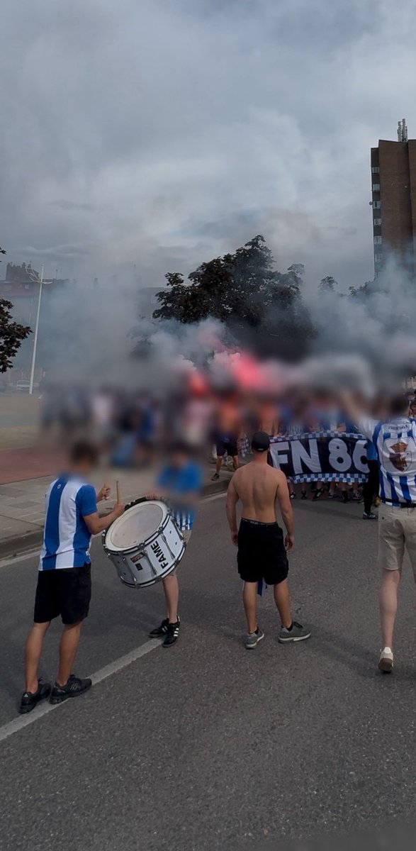 bierzo22's tweet photo. Próxima parada PLAY OFF🔜

JUNTOS lo volvimos a hacer, gracias a todos los que vinieron a la previa/corteo junto a nosotros. Y lo de dentro del campo IMPRESIONANTE! Seguimos juntos y que nadie nos pare!!💙🤍 https://t.co/HlIvJCehSe