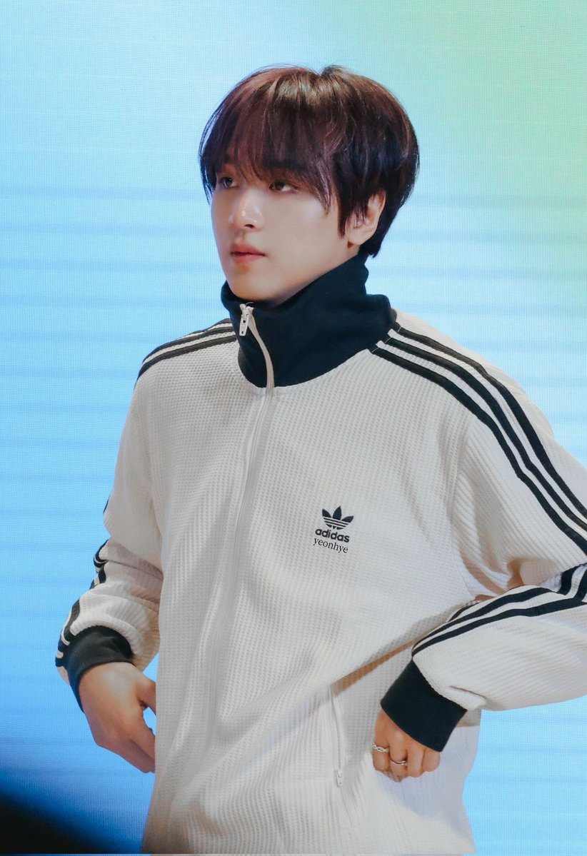 잔𝗗 tweet media