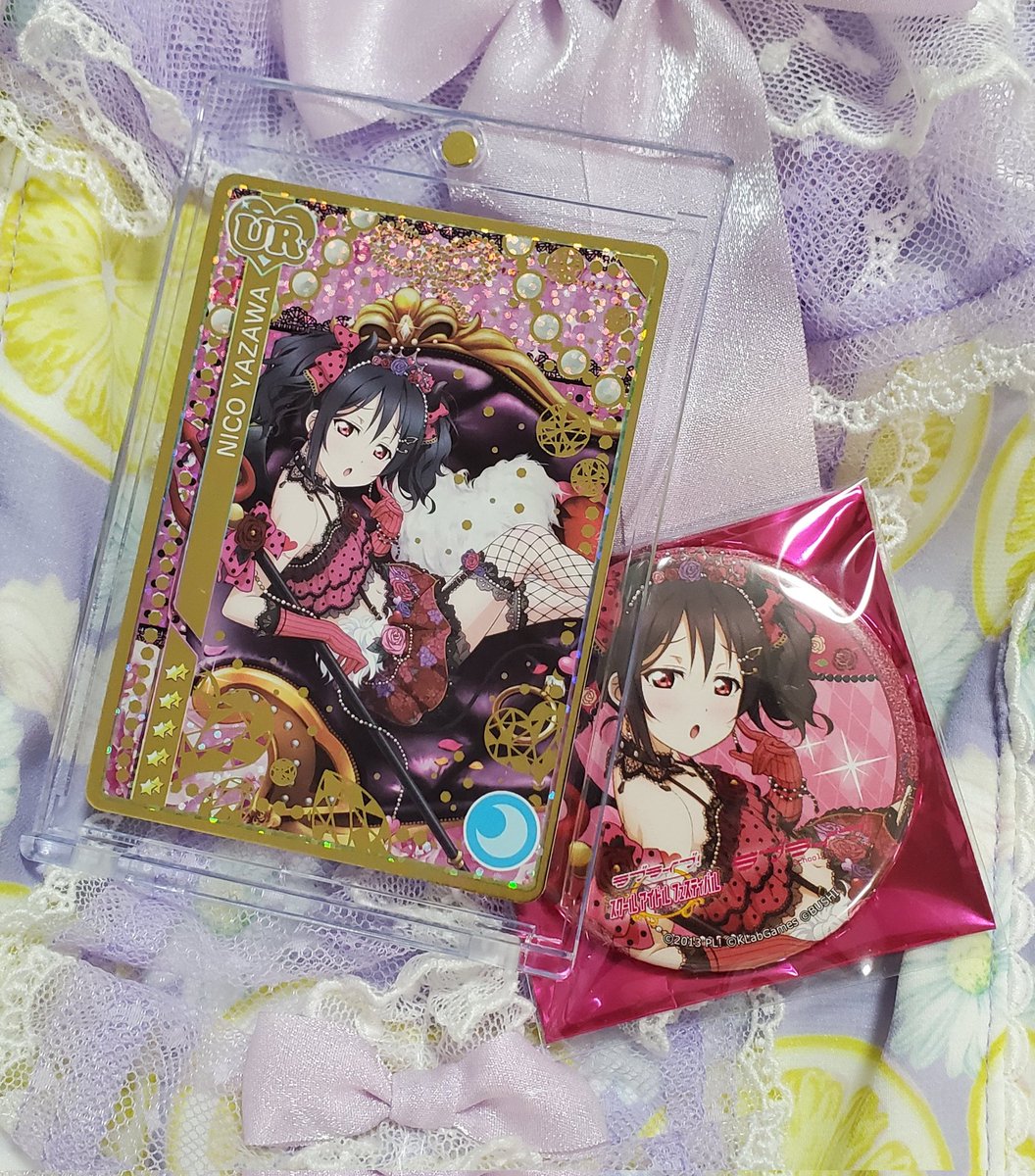 こあにこ(^o^)バッジの下にカラーの蒸着入れるのもなかなかに良い