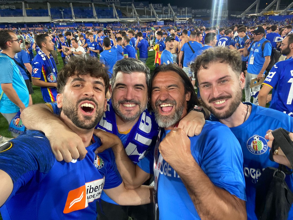 4GatosGTF's tweet photo. Anoche volvió a quedar claro que este club nunca se rinde.

Después de una temporada dura y llena de adversidades, nos hemos rehecho una vez más para volver a hacer historia: ¡Europa por cuarta vez! ✈️🇪🇺⚽

#GetafeCF #VamosGeta #GetafeSon4Gatos #EuroGeta #ConferenceLeague https://t.co/8M2UxnxfhM