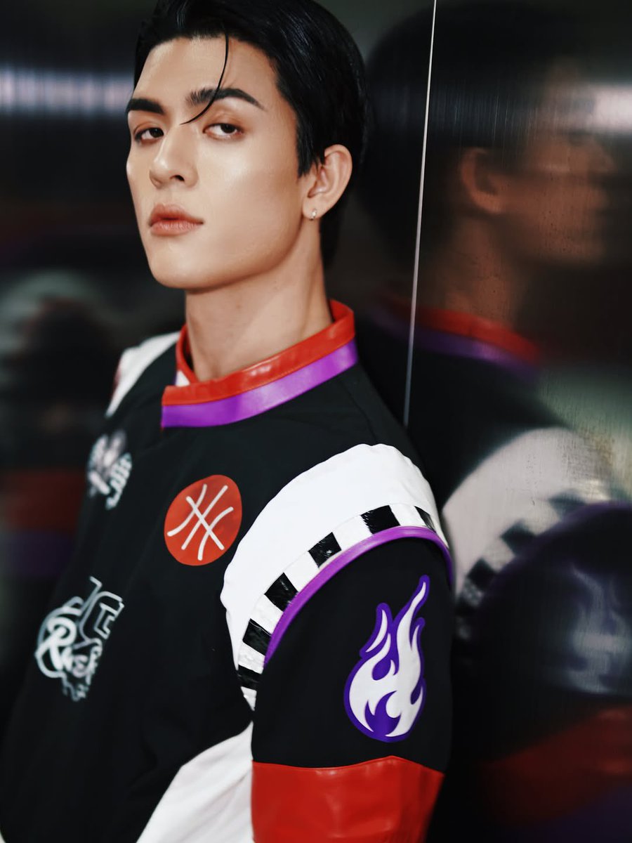 j2728g's tweet photo. JOSS HEART RACE ❤️‍🔥🐻

ig : mintmeno

#JossWayar 
#LOLFanFest2026 https://t.co/h1DcWO1prr