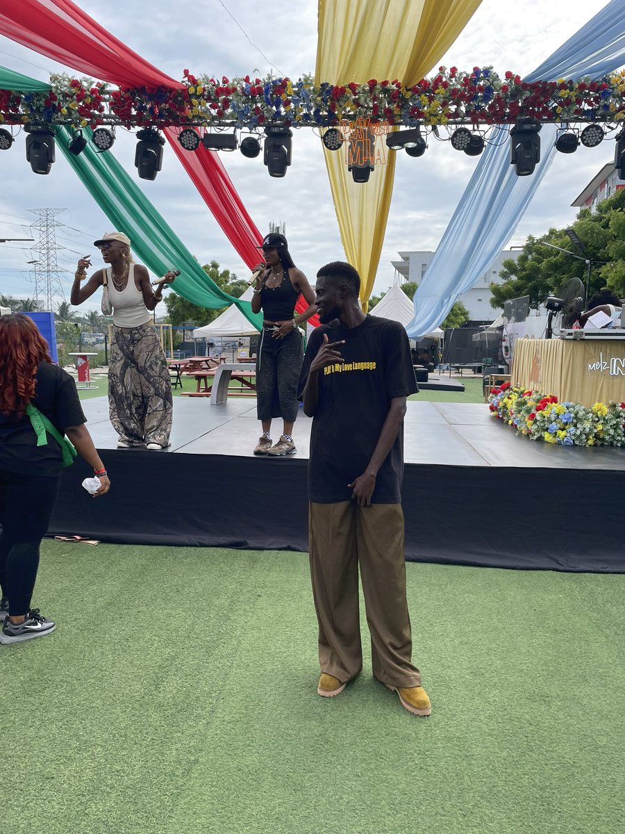 sleemjim_'s tweet photo. WITH M.I.A and THE ENERGY QUEEN YESTERDAY AT PLAY WITH M.I.A … PLAY IS MY LOVE LANGUAGE!!! https://t.co/45tf7I1AXp