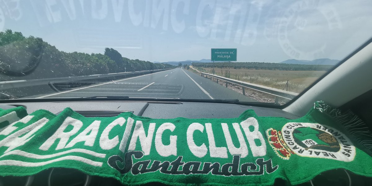 RacinguistaSur's tweet photo. Si el @realracingclub viaja al Sur, siempre le acompañará dos #RacinguistasEnElSur
🎉🚙🏟️💚
#MálagqRacing 💪🏼💚 https://t.co/UErGmIcSad