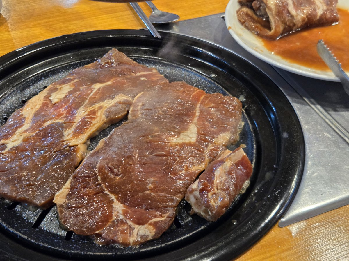 S_GIENY430's tweet photo. 에스팀 정모(소규모) 오랜만이다이 https://t.co/wDoWyFPsrO