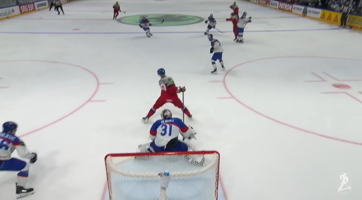 OndejFuchs4's tweet photo. Díky včerejší patičce #10 🇨🇿 jsme Slováky potupili v jednom zápase, ve dvou nejhranějších sportech najednou..... https://t.co/UaU3WHX2Ym