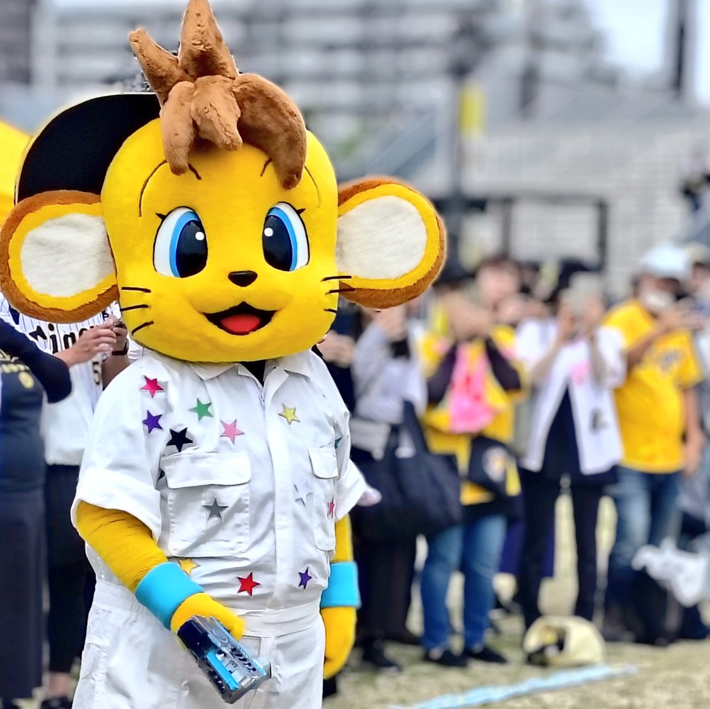 ラッキーちゃん ラッキーちゃんが来たり、ベルちゃんが来たり、コラッキーが新しい衣装