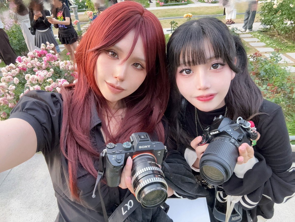 82_camera's tweet photo. 𝐂𝐚𝐦𝐞𝐫𝐚 𝐃𝐚𝐲•*¨*•.¸¸♬︎📸🌹 https://t.co/8vjCrBDM6P