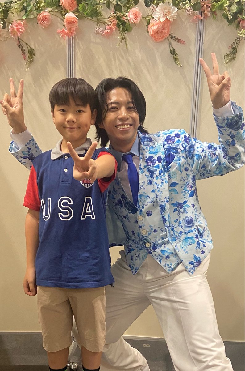 sukisuk2's tweet photo. しんくん久しぶりの再会

健ちゃんだけは本当に大好きなんだよ💛
成長が早いけど一緒に成長を感じてくれる健ちゃんいつも
ありがとう💛

#MATSURI 
#橋爪健二 
#京都 
#横浜 
#特別特典会 https://t.co/zC7YymcVsW