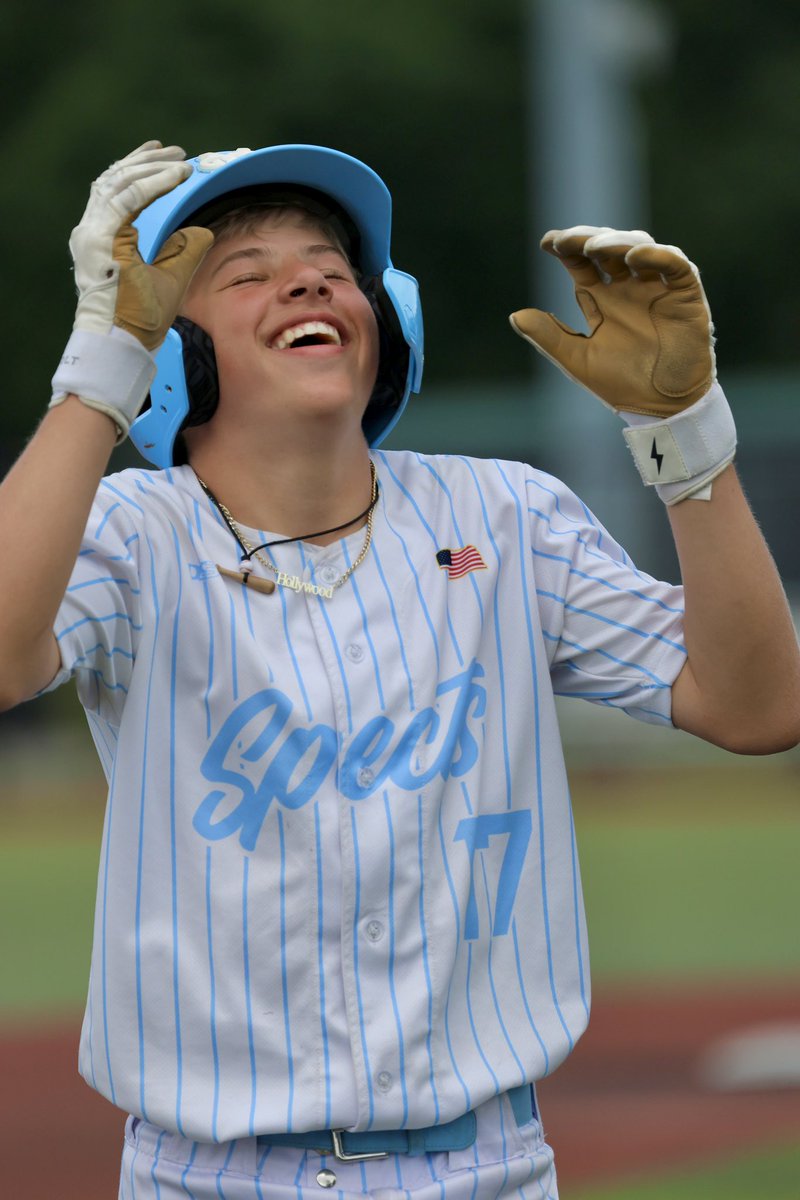 louloularue2's tweet photo. Daily Goals:

Be Kind
Pray Hard 
Work Harder
Love Big
Have Fun
Play Baseball 
❤️⚾️💙
@glossyfinish @RipkenBaseball https://t.co/DKtxG14t1a