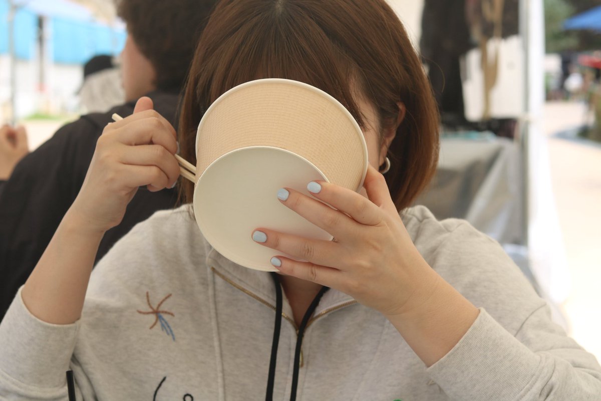 rrw6sv's tweet photo. #森道市場 ありがとうございました！
ずっと憧れだったフェス、この場所で歌えて幸せでした！
Momくんも一緒にいとこだったら歌ってくれて、愛❤️‍🔥

初のTrio set、沼さんと厚海さんの安定感にしっかり乗っからせていただき気持ちよく演奏できました！！
いい日だった〜！ https://t.co/NaZaQwIId7