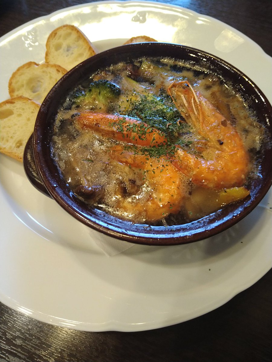 chierin3's tweet photo. キッチンだいごさんに連れて行ってもらった❤
何食べても美味しくて幸せでした。
ごちそうさまでした！ https://t.co/ZslT24J00W