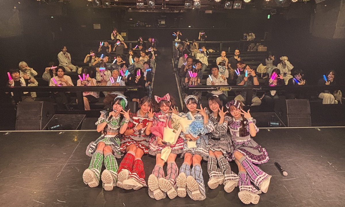 M3LOGIN's tweet photo. 『桃瀬明夢・水野まゆ 卒業公演』
ありがとうございました🌸

たくさんのご来場、温かい応援
本当にありがとうございました。

6人での最後のステージを
皆様と一緒に迎えられたこと、心から感謝しています🩷🩵

これからもM3LOGINの応援を
よろしくお願いいたします✨

#M3LOGIN https://t.co/QjnLyJ2Mbp