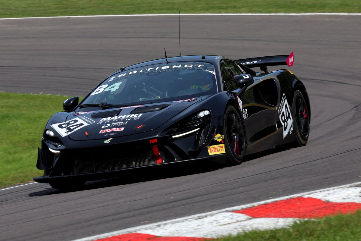Angliss84's tweet photo. The weekend so far 📸 

#Angliss84 | #BritishGT https://t.co/FD4NF5dSug