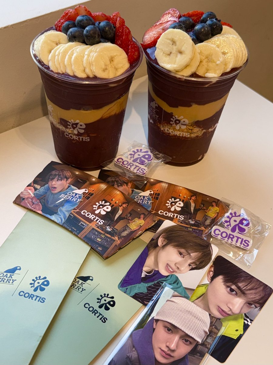 donwannabeafool's tweet photo. 영크크 사녹부터 엠씨거노노 그리고 9관왕까지 함께 할 수 있어서 기쁘다 🥳🎉🎂💝 고마워고마워고마워잔뜩고마워 https://t.co/QgLoiTRMgc