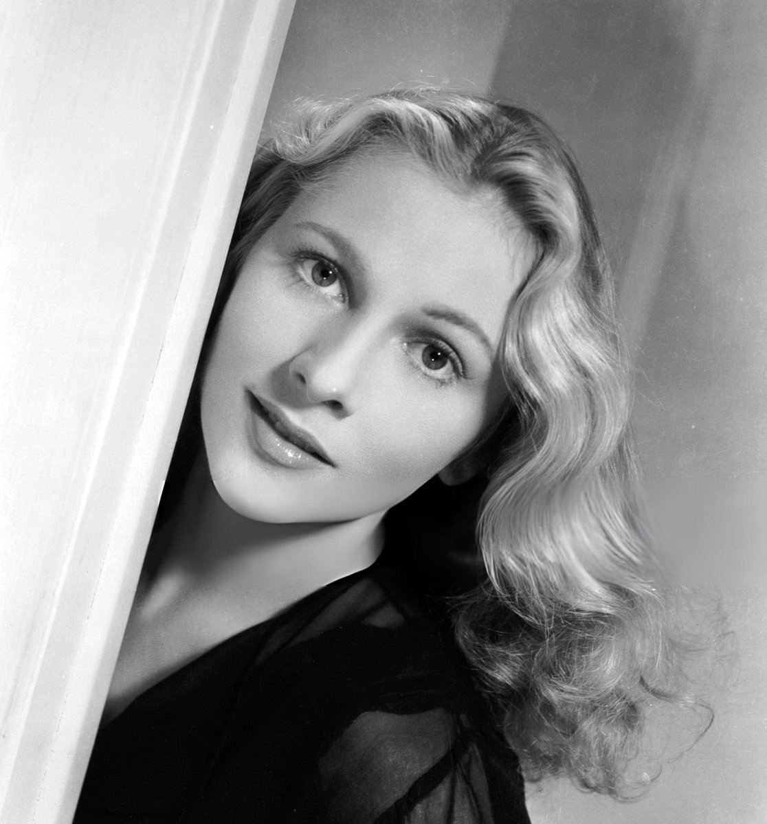 Hollywood Golden Age of Cinema tweet media