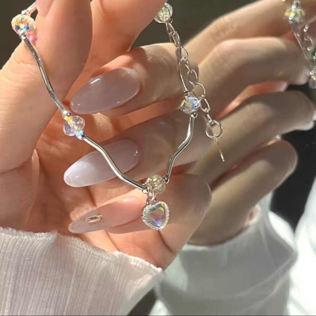 aynetth tweet media