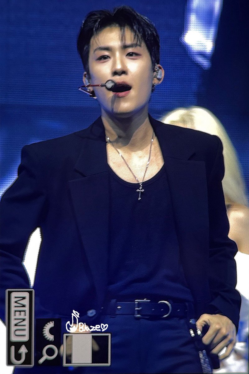 Blaze_pwj's tweet photo. 260524 콘서트 우리 멋쟁이 🖤
#AB6IX #에이비식스 #박우진 #PARKWOOJIN https://t.co/T3TrLjBbrl