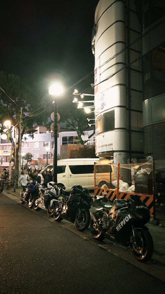 misep_57's tweet photo. 夜のｱﾒ村🌛⸝⸝ https://t.co/iTUkt4tXFP