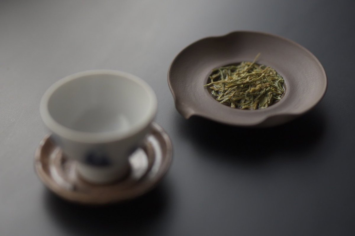 gafu_ito's tweet photo. 諸子沢土茶器で諸子沢黄金みどり淹れてみた🍵🫖 https://t.co/akK66SmjZk